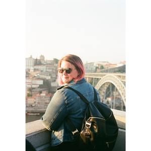 Meet your Posher, Emily